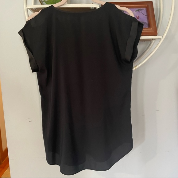 Express Women's Small S Black Cold Shoulder Blouse Short Sleeve Shirt - Picture 2 of 5